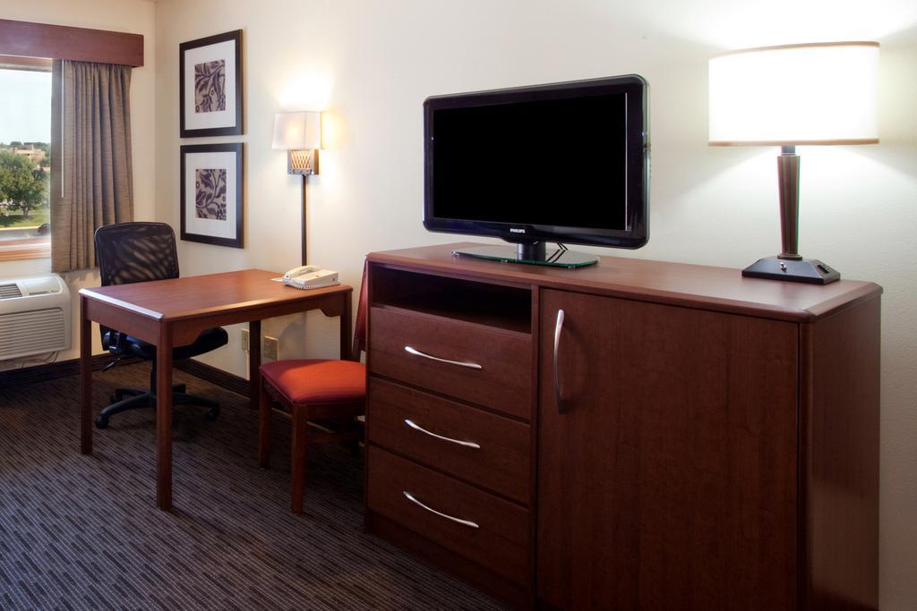 Cobblestone Hotel & Suites - Wisconsin Rapids Ngoại thất bức ảnh