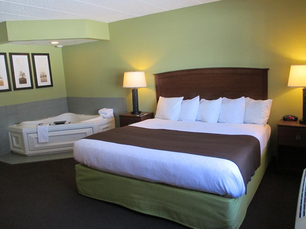 Cobblestone Hotel & Suites - Wisconsin Rapids Ngoại thất bức ảnh