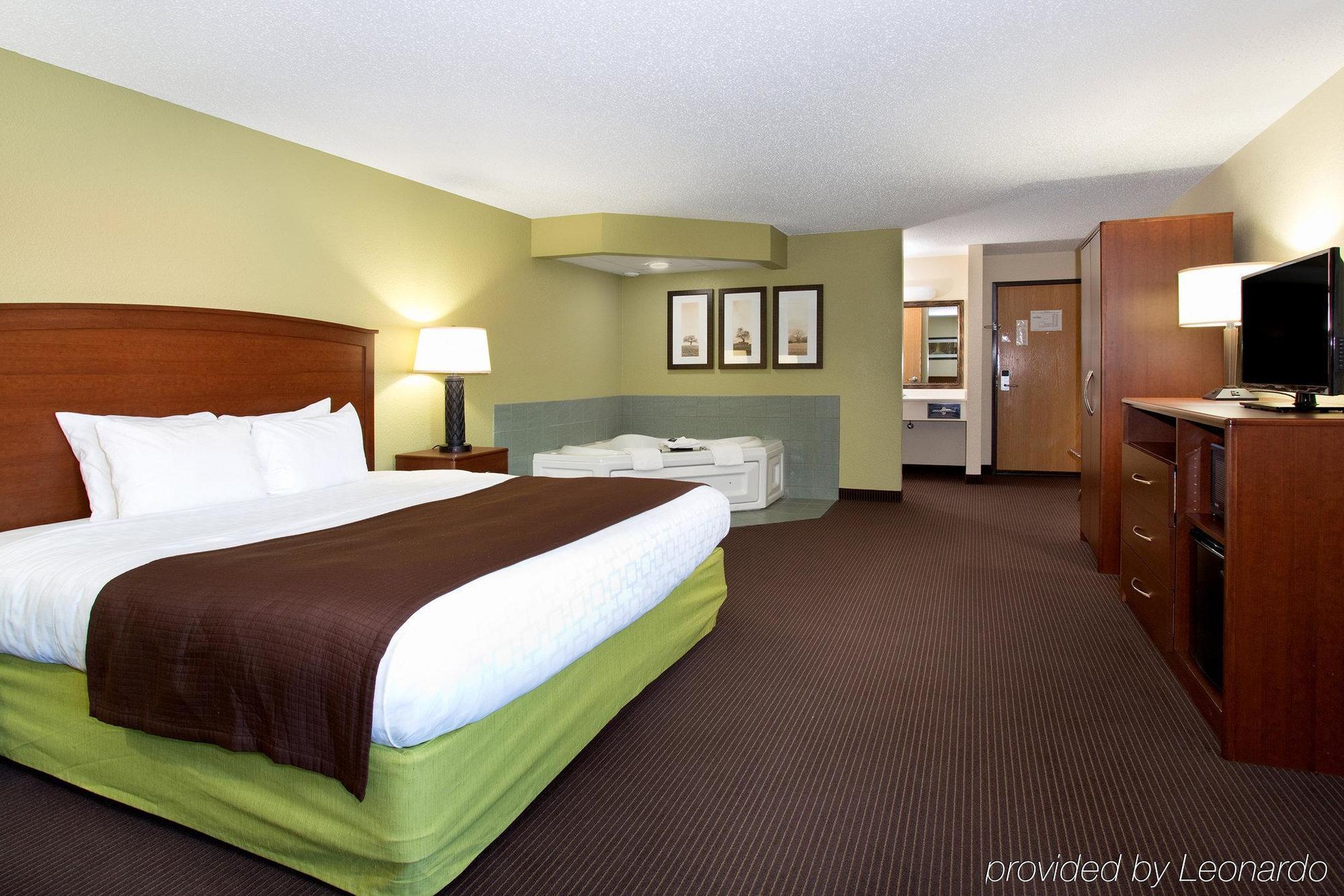 Cobblestone Hotel & Suites - Wisconsin Rapids Ngoại thất bức ảnh
