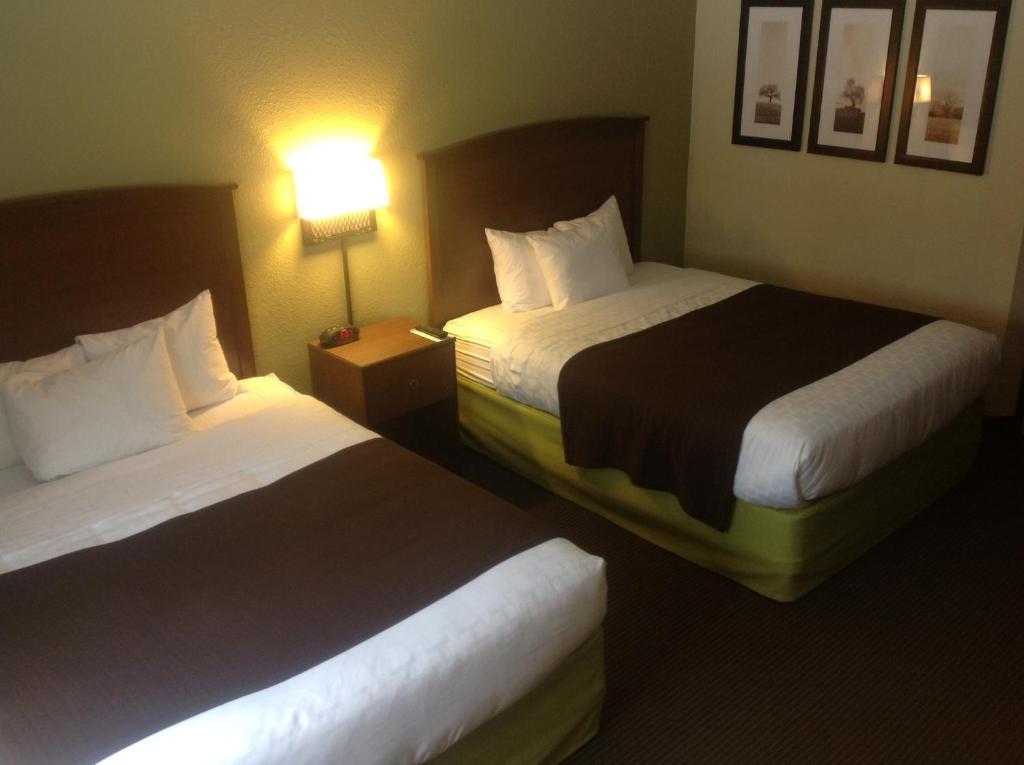 Cobblestone Hotel & Suites - Wisconsin Rapids Phòng bức ảnh