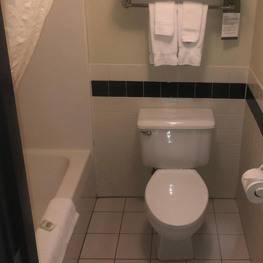 Cobblestone Hotel & Suites - Wisconsin Rapids Ngoại thất bức ảnh