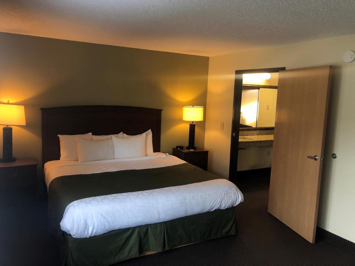 Cobblestone Hotel & Suites - Wisconsin Rapids Ngoại thất bức ảnh